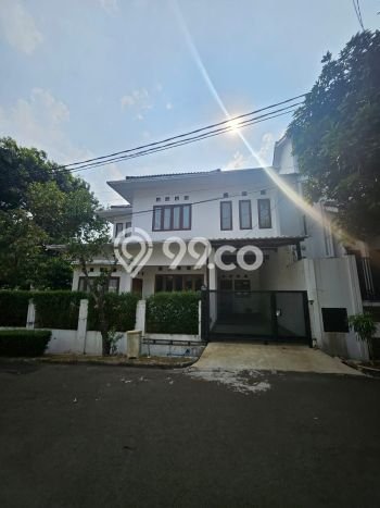 Rumah Luxury Modern Siap Huni di Bintaro Tangerang Selatan Rumah Luxury Modern Siap Huni di Bintaro Tangerang Selatan
