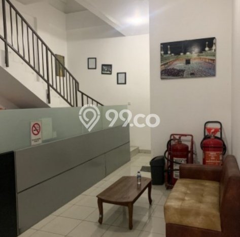 Unit Ruko Dijual di Jakarta Pusat LT 81m2 & LB 350m2 Unit Ruko Dijual di Jakarta Pusat LT 81m2 & LB 350m2