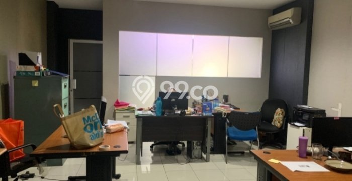 Unit Ruko Dijual di Jakarta Pusat LT 81m2 & LB 350m2 Unit Ruko Dijual di Jakarta Pusat LT 81m2 & LB 350m2