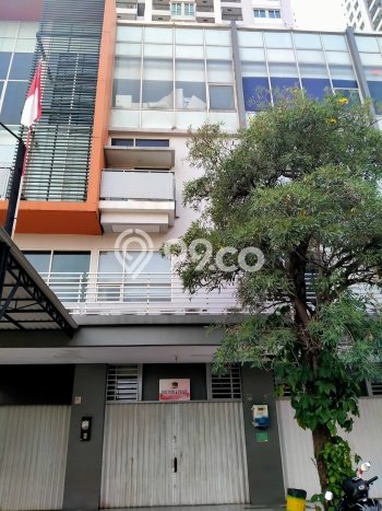 Unit Ruko Dijual di Jakarta Pusat LT 81m2 & LB 350m2 Unit Ruko Dijual di Jakarta Pusat LT 81m2 & LB 350m2