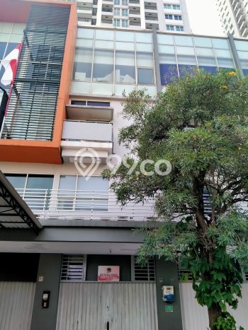 Unit Ruko Dijual di Jakarta Pusat LT 81m2 & LB 350m2 Unit Ruko Dijual di Jakarta Pusat LT 81m2 & LB 350m2