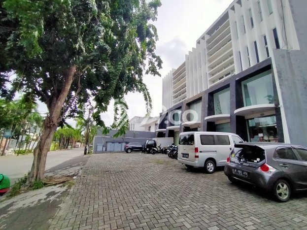 Unit Ruko Dijual di Jakarta Barat LT 146m2 & LB 350m2 Unit Ruko Dijual di Jakarta Barat LT 146m2 & LB 350m2