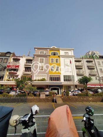 Unit Ruko Dijual di Jakarta Selatan LT 223m2 & LB 500m2 Unit Ruko Dijual di Jakarta Selatan LT 223m2 & LB 500m2