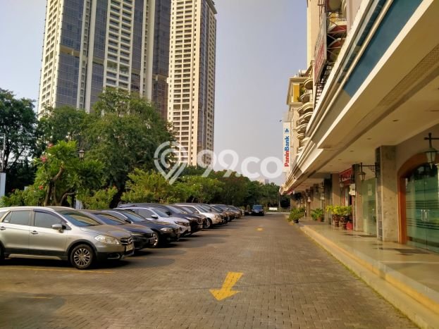 Unit Ruko Dijual di Jakarta Selatan LT 223m2 & LB 500m2 Unit Ruko Dijual di Jakarta Selatan LT 223m2 & LB 500m2