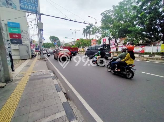 Untuk Dijual Ruko di Kebon Jeruk, Jakarta Barat Harga Penawaran Spesial Untuk Dijual Ruko di Kebon Jeruk, Jakarta Barat Harga Penawaran Spesial