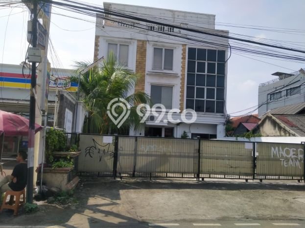 Ruko Dijual di Jakarta Selatan LT 336m2 & LB 1200m2 Lokasi Terbaik! Ruko Dijual di Jakarta Selatan LT 336m2 & LB 1200m2 Lokasi Terbaik!