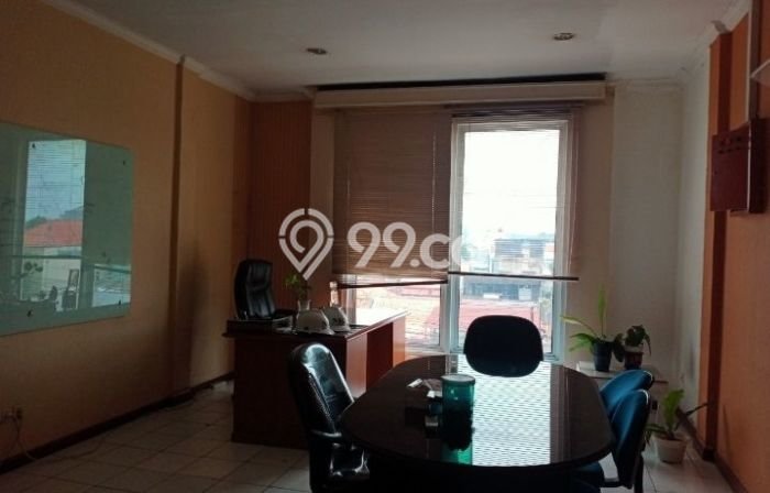 Ruko Dijual di Jakarta Selatan LT 336m2 & LB 1200m2 Lokasi Terbaik! Ruko Dijual di Jakarta Selatan LT 336m2 & LB 1200m2 Lokasi Terbaik!