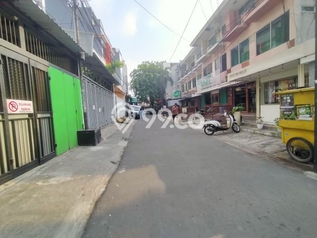 Ruko Bagus Dijual LB 650m2 Lokasi Strategis Jakarta Pusat Area Cocok untuk Berbisnis Ruko Bagus Dijual LB 650m2 Lokasi Strategis Jakarta Pusat Area Cocok untuk Berbisnis