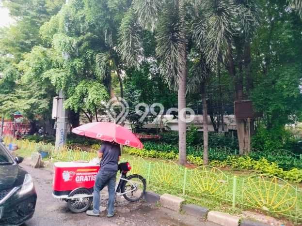 Ruko Bagus Dijual LB 2800m2 Lokasi Strategis Jakarta Selatan Area Cocok untuk Bisnis Ruko Bagus Dijual LB 2800m2 Lokasi Strategis Jakarta Selatan Area Cocok untuk Bisnis