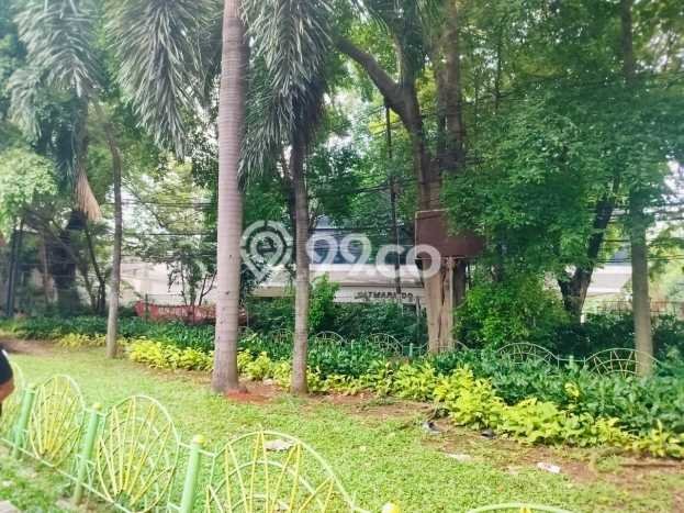 Ruko Bagus Dijual LB 2800m2 Lokasi Strategis Jakarta Selatan Area Cocok untuk Bisnis Ruko Bagus Dijual LB 2800m2 Lokasi Strategis Jakarta Selatan Area Cocok untuk Bisnis
