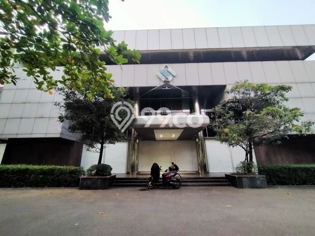 Unit Ruko Dijual di Jakarta Barat LT 825m2 & LB 1586m2 Unit Ruko Dijual di Jakarta Barat LT 825m2 & LB 1586m2