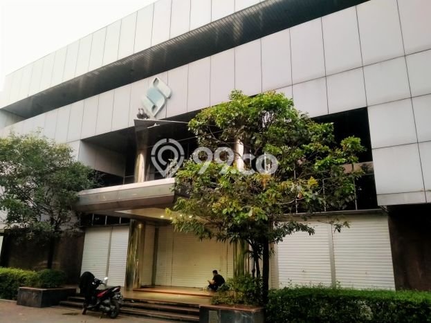 Unit Ruko Dijual di Jakarta Barat LT 825m2 & LB 1586m2 Unit Ruko Dijual di Jakarta Barat LT 825m2 & LB 1586m2