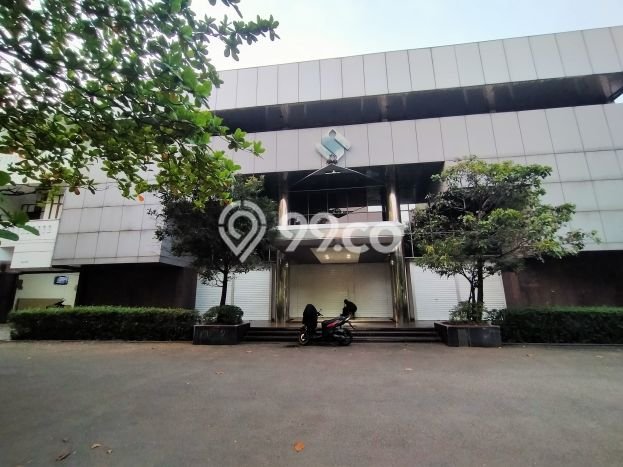 Unit Ruko Dijual di Jakarta Barat LT 825m2 & LB 1586m2 Unit Ruko Dijual di Jakarta Barat LT 825m2 & LB 1586m2