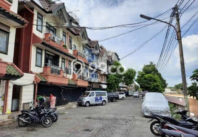 Ruko Bagus Dijual LB 500m2 Lokasi Strategis Jakarta Barat Area Cocok untuk Bisnis Ruko Bagus Dijual LB 500m2 Lokasi Strategis Jakarta Barat Area Cocok untuk Bisnis