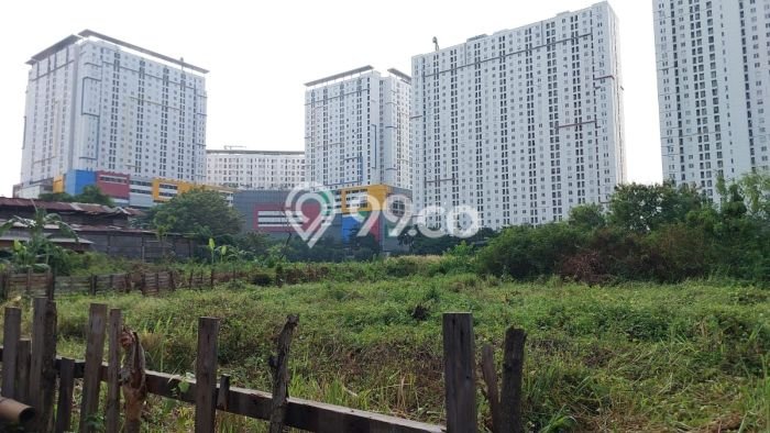 Tanah Dijual Lokasi Strategis di Jakarta Timur dengan Luas 3.7522e+08m2 Tanah Dijual Lokasi Strategis di Jakarta Timur dengan Luas 3.7522e+08m2