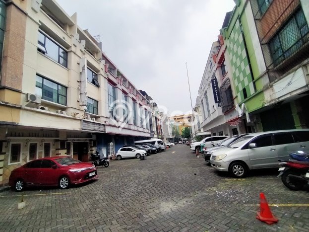 Paling Diincar! Ruko Dijual di Cipete Harga Kompetitif Paling Diincar! Ruko Dijual di Cipete Harga Kompetitif