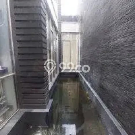 Rumah Elit Modern Siap Huni di Golf Island Jakarta Utara Rumah Elit Modern Siap Huni di Golf Island Jakarta Utara
