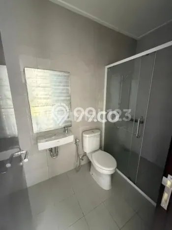 Rumah Luas Asri 3 KT Siap Pakai di Pantai Indah Kapuk 2 Jakarta Utara Rumah Luas Asri 3 KT Siap Pakai di Pantai Indah Kapuk 2 Jakarta Utara