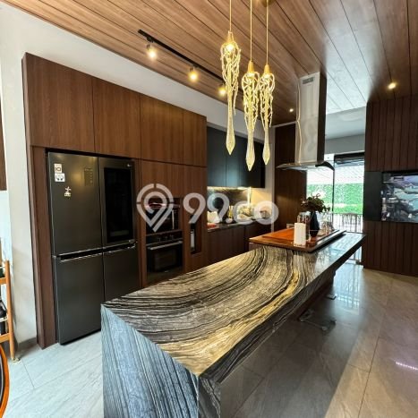 Jual Rumah Mewah Elegan Dengan View Eksklusif di Alam Sutera, Tangerang Jual Rumah Mewah Elegan Dengan View Eksklusif di Alam Sutera, Tangerang