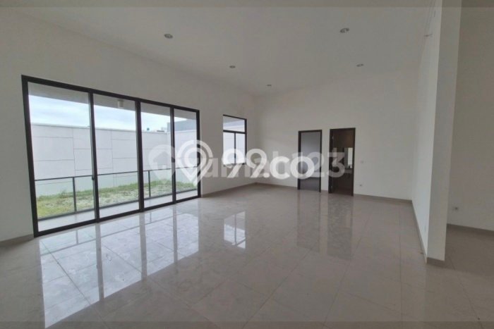Rumah Nyaman 4 KT LB 750m2 Kondisi Bagus di Pantai Indah Kapuk 2 Rumah Nyaman 4 KT LB 750m2 Kondisi Bagus di Pantai Indah Kapuk 2