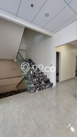 Lokasi Strategis! Dijual Kantor Bisnis di Pondok Indah, Jakarta Selatan Kondisi Baik Lokasi Strategis! Dijual Kantor Bisnis di Pondok Indah, Jakarta Selatan Kondisi Baik