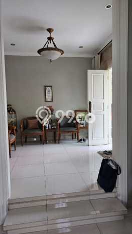 Rumah Luxury Modern Tanpa Renovasi di Puri Indah Jakarta Barat Rumah Luxury Modern Tanpa Renovasi di Puri Indah Jakarta Barat