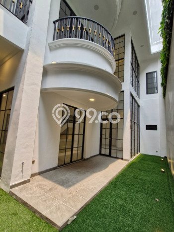 Dijual Rumah Luas Megah Dengan View Eksklusif di Tomang, Jakarta Barat Dijual Rumah Luas Megah Dengan View Eksklusif di Tomang, Jakarta Barat