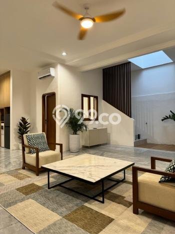 Rumah Sewa Jakarta Utara LT 330m2 LB 450m2 Kawasan Pluit Rumah Sewa Jakarta Utara LT 330m2 LB 450m2 Kawasan Pluit