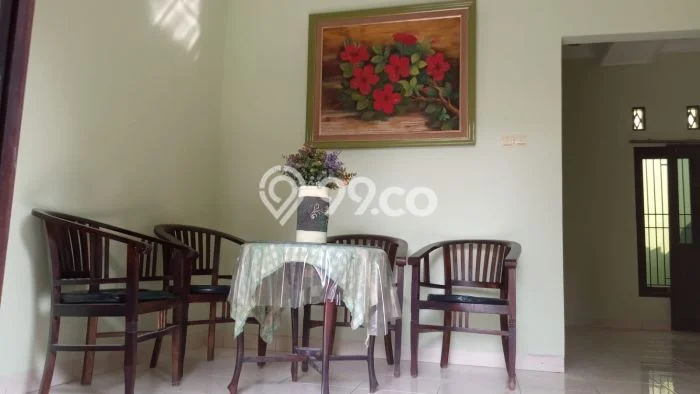 Lokasi terbaik! Rumah siap huni disewakan di Jagakarsa LB 120m2 Lokasi terbaik! Rumah siap huni disewakan di Jagakarsa LB 120m2