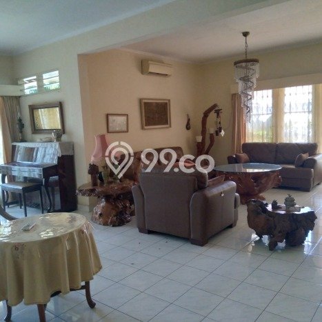 Rumah Luxury Modern Tanpa Renovasi di Senayan Jakarta Selatan Rumah Luxury Modern Tanpa Renovasi di Senayan Jakarta Selatan