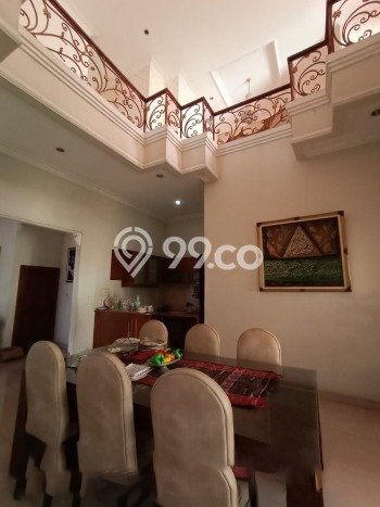 Ready to Use! Luxury House LT 496m2 Desain Modern di Kutisari Ready to Use! Luxury House LT 496m2 Desain Modern di Kutisari