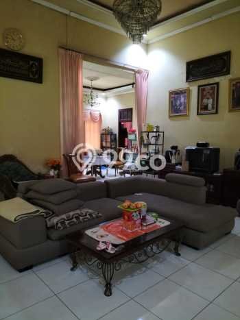Dijual Rumah Premium dengan Fasilitas Sekitar Komplit di Gresik, Gresik Dijual Rumah Premium dengan Fasilitas Sekitar Komplit di Gresik, Gresik