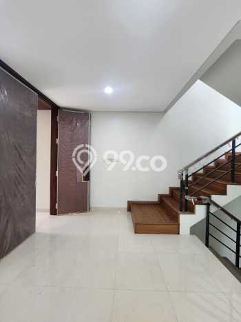 Dijual Rumah Premium dengan Fasilitas Sekitar Komplit di Cilandak, Jakarta Selatan Dijual Rumah Premium dengan Fasilitas Sekitar Komplit di Cilandak, Jakarta Selatan