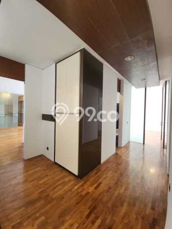 Jual Rumah Luas Megah Dengan View Eksklusif di Kemang, Jakarta Selatan Jual Rumah Luas Megah Dengan View Eksklusif di Kemang, Jakarta Selatan