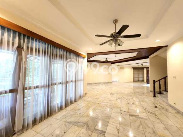 Rumah Elit Modern Tanpa Renovasi di Kemang Jakarta Selatan Rumah Elit Modern Tanpa Renovasi di Kemang Jakarta Selatan