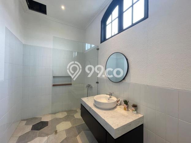 Rumah Luxury Modern Tanpa Renovasi di Lebak Bulus Jakarta Selatan Rumah Luxury Modern Tanpa Renovasi di Lebak Bulus Jakarta Selatan