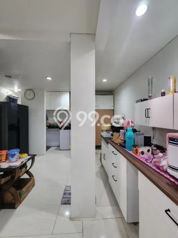 Rumah Elit Modern Tanpa Renovasi di Veteran Jakarta Selatan Rumah Elit Modern Tanpa Renovasi di Veteran Jakarta Selatan