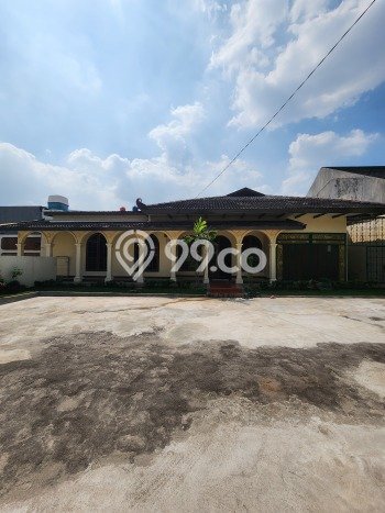 Ready to Use! Luxury House LT 1004m2 Desain Modern di Cipete Ready to Use! Luxury House LT 1004m2 Desain Modern di Cipete