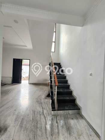 Ready to Use! Luxury House LT 467m2 Desain Modern di Kemang Ready to Use! Luxury House LT 467m2 Desain Modern di Kemang