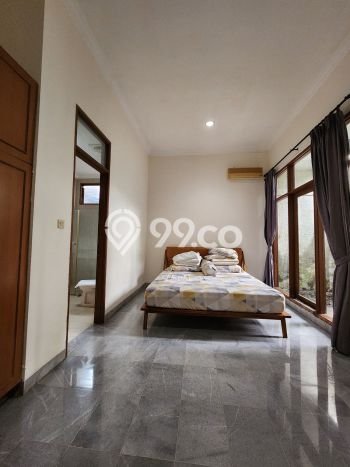 Hunian Mewah LB 500m2 Siap Huni Desain Elegan di Kemang, Jakarta Selatan Hunian Mewah LB 500m2 Siap Huni Desain Elegan di Kemang, Jakarta Selatan