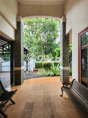 Ready to Use! Luxury House LT 584m2 Desain Elegan di Duren Tiga Ready to Use! Luxury House LT 584m2 Desain Elegan di Duren Tiga
