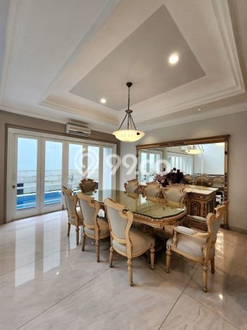 Ready to Use! Premium House LT 300m2 Desain Elegan di Pondok Indah Ready to Use! Premium House LT 300m2 Desain Elegan di Pondok Indah
