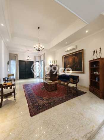 Rumah Eksklusif Siap Huni di Jakarta Selatan Fasilitas Premium Rumah Eksklusif Siap Huni di Jakarta Selatan Fasilitas Premium