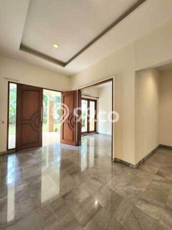 Hunian Mewah LB 500m2 Siap Huni Desain Elegan di Kemang, Jakarta Selatan Hunian Mewah LB 500m2 Siap Huni Desain Elegan di Kemang, Jakarta Selatan