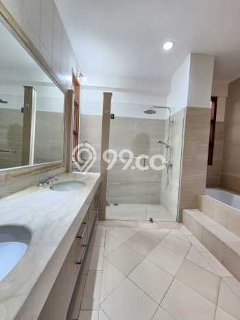 Hunian Mewah LB 500m2 Siap Huni Desain Elegan di Kemang, Jakarta Selatan Hunian Mewah LB 500m2 Siap Huni Desain Elegan di Kemang, Jakarta Selatan