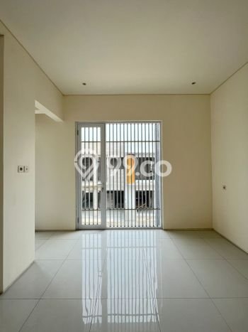 Rumah Strategis Modern Lb 140m2 di Cinere, Depok Rumah Strategis Modern Lb 140m2 di Cinere, Depok