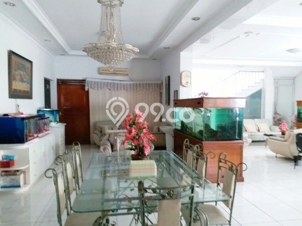 PROMO SPESIAL! Rumah Untuk Investasi area Andir, LT 1210m2m² LB 750m2m² PROMO SPESIAL! Rumah Untuk Investasi area Andir, LT 1210m2m² LB 750m2m²