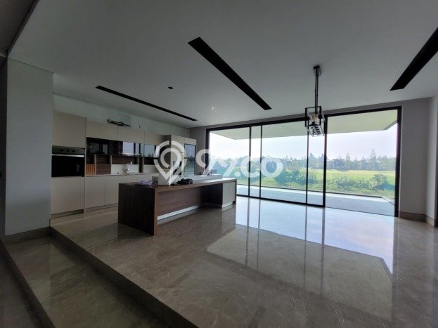 Rumah Mewah LB 800m2 Siap Huni Desain Elegan di Kota Baru Parahyangan, Bandung Rumah Mewah LB 800m2 Siap Huni Desain Elegan di Kota Baru Parahyangan, Bandung