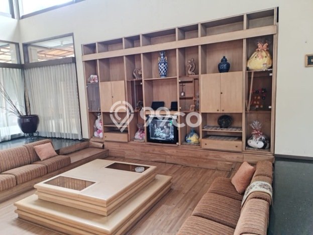 Siap Huni Rumah Mewah 1 Kamar di Cidadap Dekat ke Mana Pun Siap Huni Rumah Mewah 1 Kamar di Cidadap Dekat ke Mana Pun