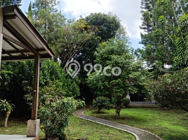 Siap Huni Rumah Mewah 1 Kamar di Cidadap Dekat ke Mana Pun Siap Huni Rumah Mewah 1 Kamar di Cidadap Dekat ke Mana Pun